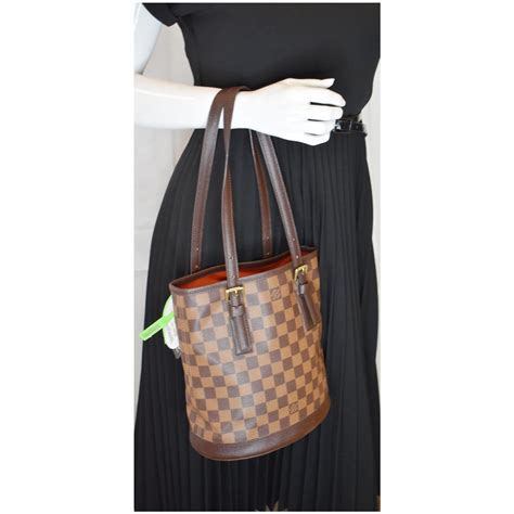 louis vuitton marais bucket damier